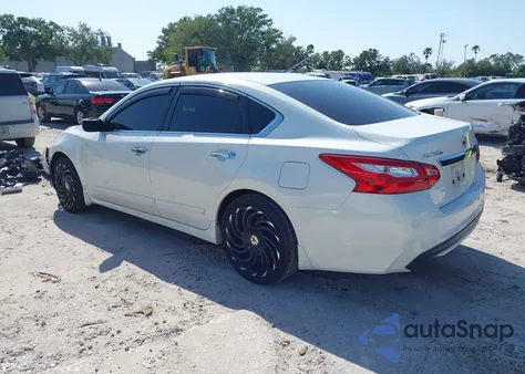 2017 Nissan Altima 2.5 S z USA, uszkodzony, nr VIN 1N4AL3AP6HN317522